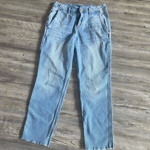 Hollister Ultra High Rise Mom Jean women light wash blue size 28